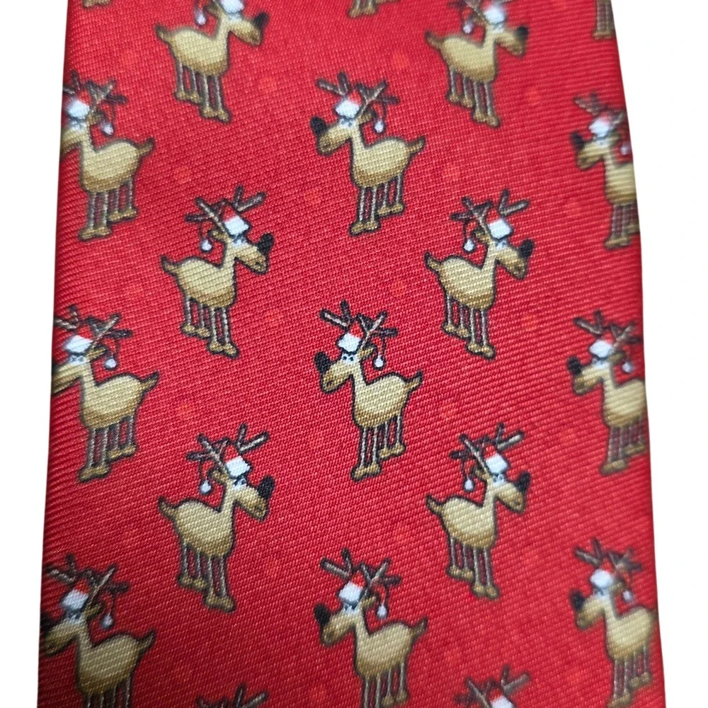 Wembley Skinny Necktie Red Reindeer Santa Hat Christmas Holiday Polyester‎